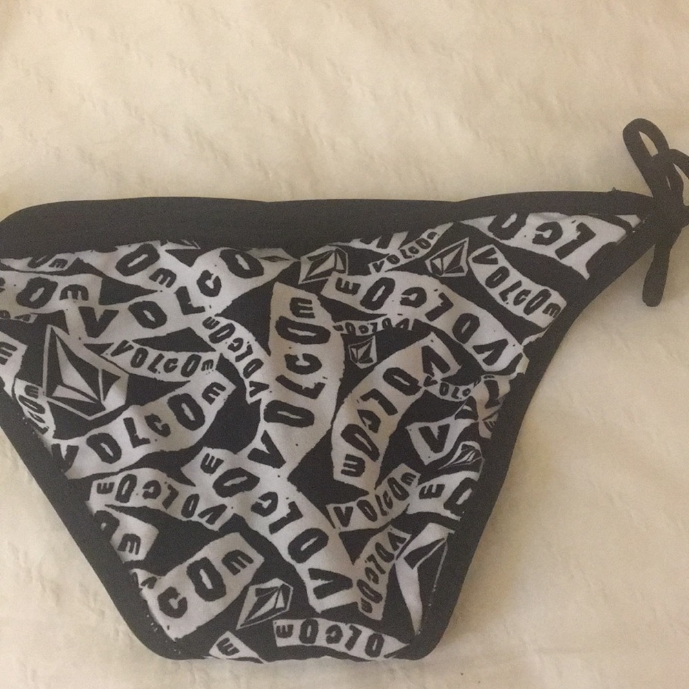 Bikini Bottom - Picture 2 of 6